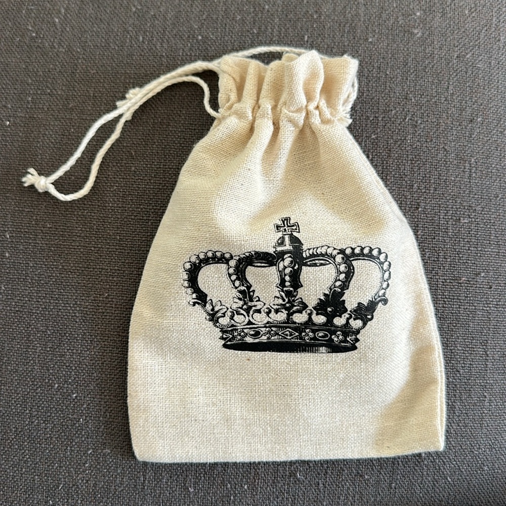 Crown Print Drawstring Pouch - Picture 3 of 3